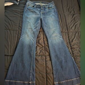 Judy Blue Flare Jeans in Classic Blue